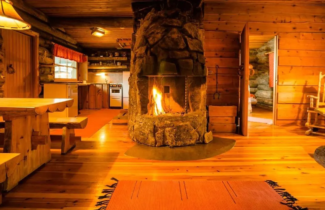 Kakslauttanen Arctic Resort - Igloos And Chalets-1